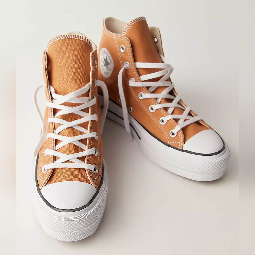 Converse Chuck Taylor All Star Lift Hi-Top Sneaker/Bronze